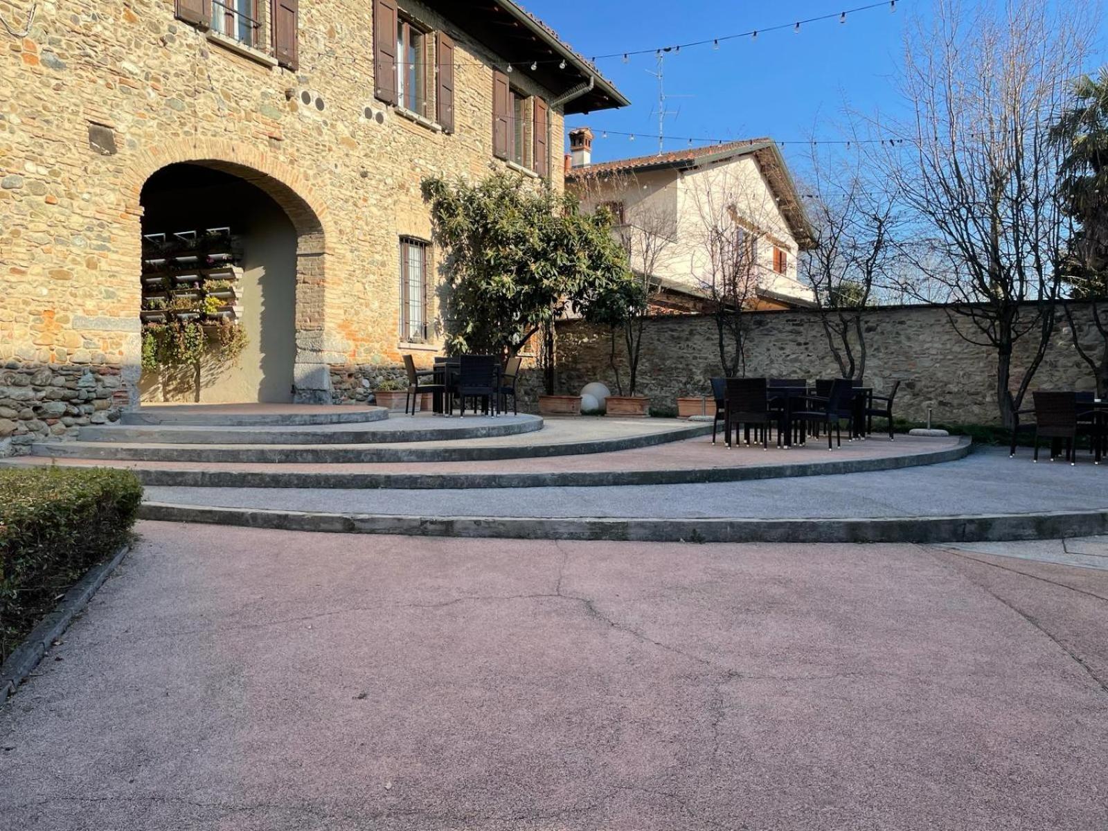 Lear • Dining Club Hotel Briosco Exterior foto